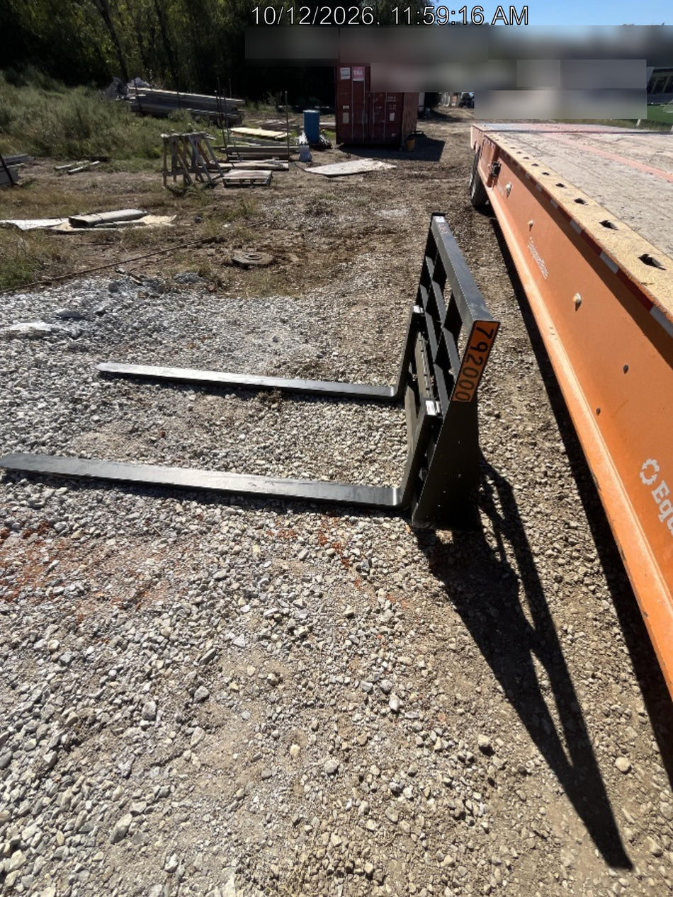 2026 ARROW MATERIAL HANDLING 72" Pallet Forks - Arrow