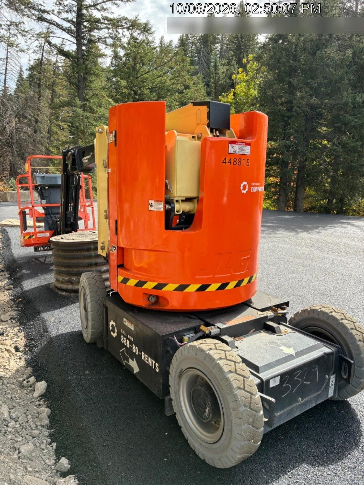 2024 JLG E300AJP