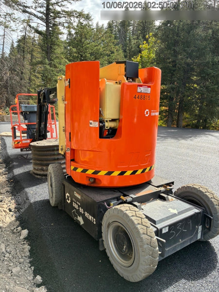 2024 JLG E300AJP