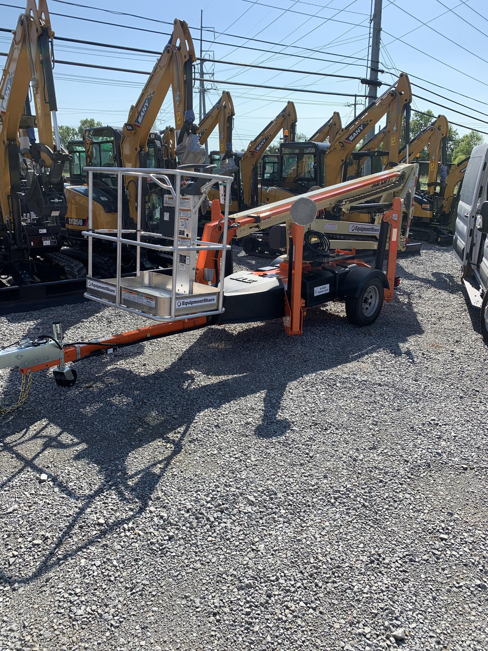 2022 JLG T350