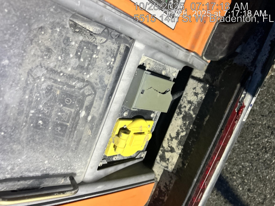 2023 Generac MLT2 Diesel, Flex Switch 120V Input, Powerzone Controller, 
(4) 320W LED Lights, 4kW Generator, 39.9 Gal Fuel Tank, 2" Ball, T3