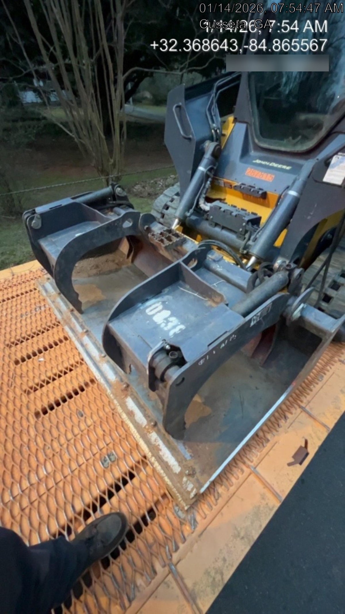 2020 PALADIN 76" Scrap Grapple Bucket - Paladin