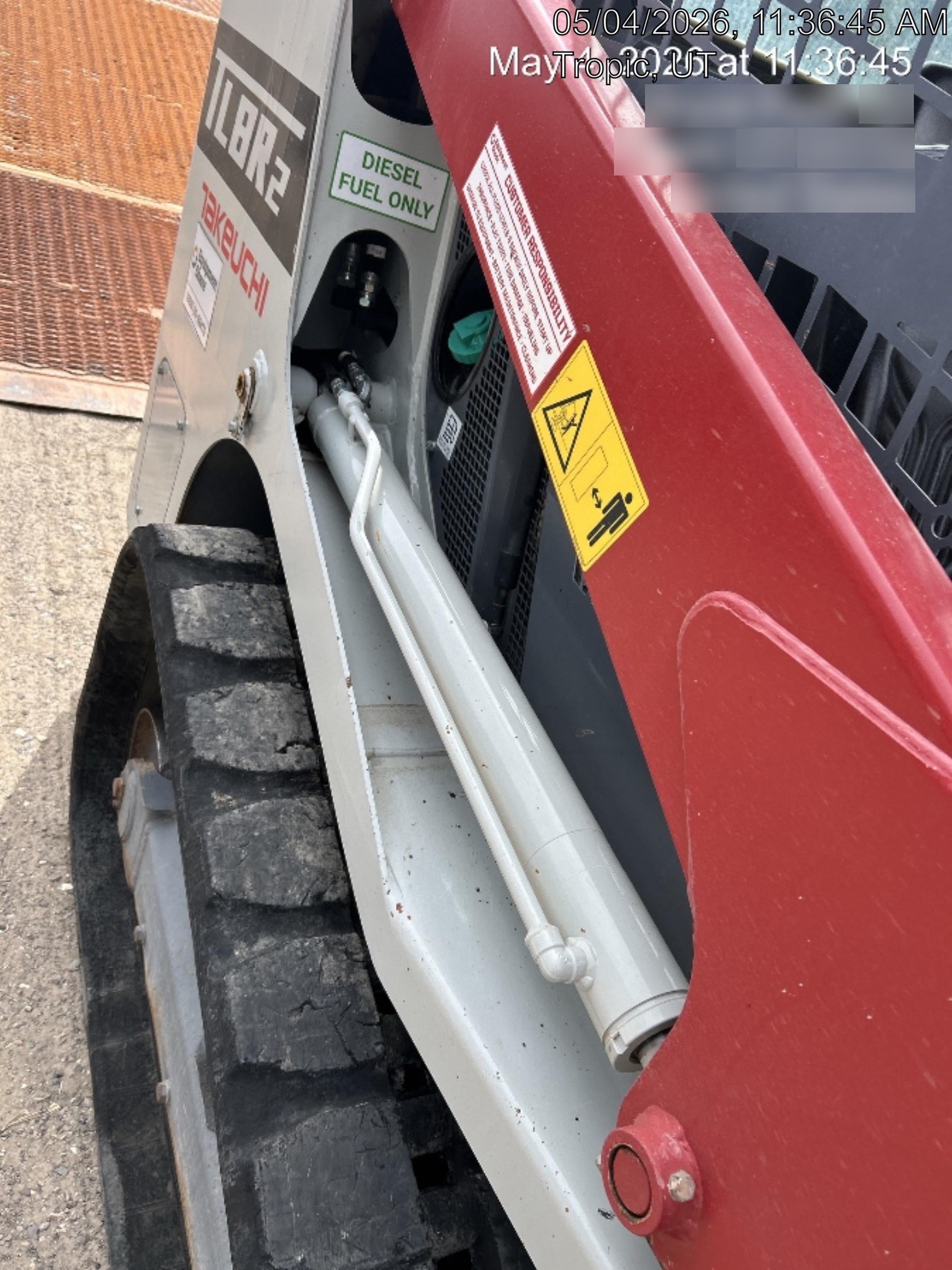 2023 TAKEUCHI TL8R2-R