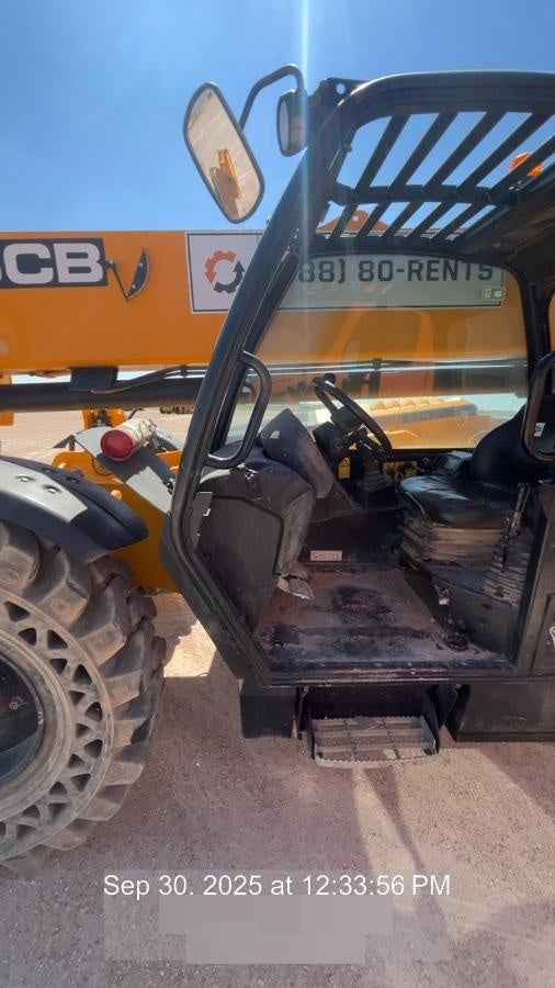 2022 JCB 512-56