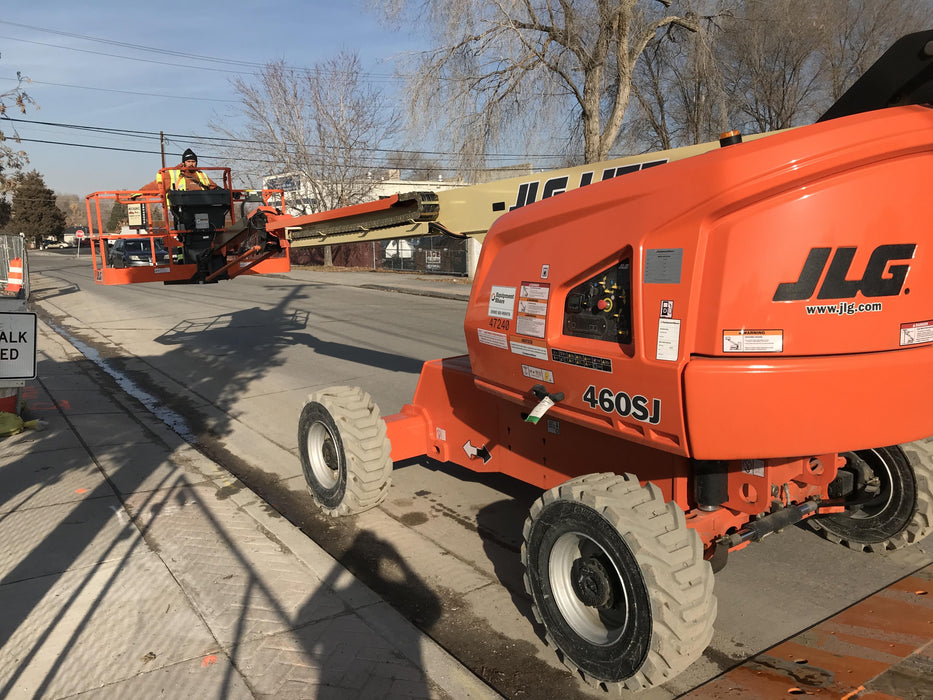 2019 JLG 460SJ