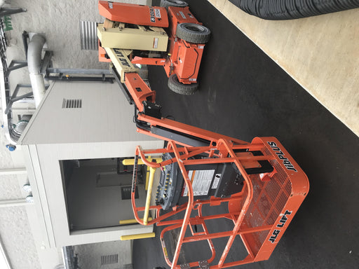 2019 JLG E300AJP