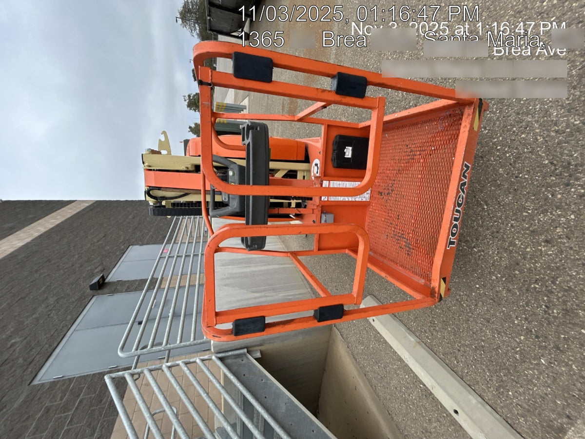 2021 JLG 26E