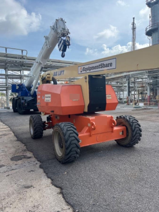 2019 JLG 800AJ