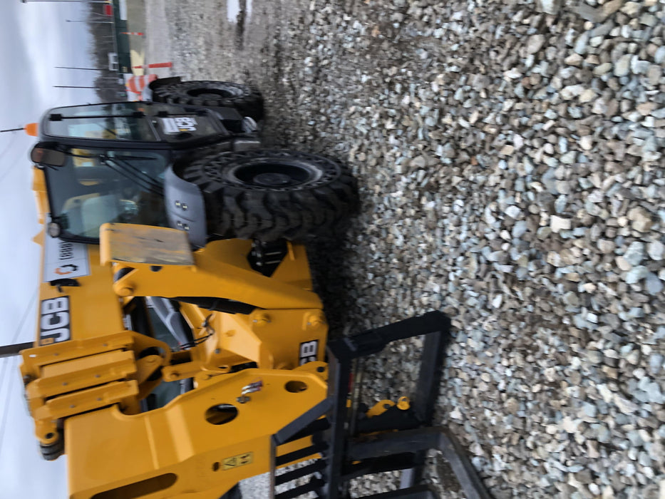 2020 JCB 510-56 Cab/Heat/Air, 74 HP, Solid Tires, STD Worklight, Beacon, Aux Hydraulics, Lifting Eye, Back up Alarm w/66" Carriage/60" Forks