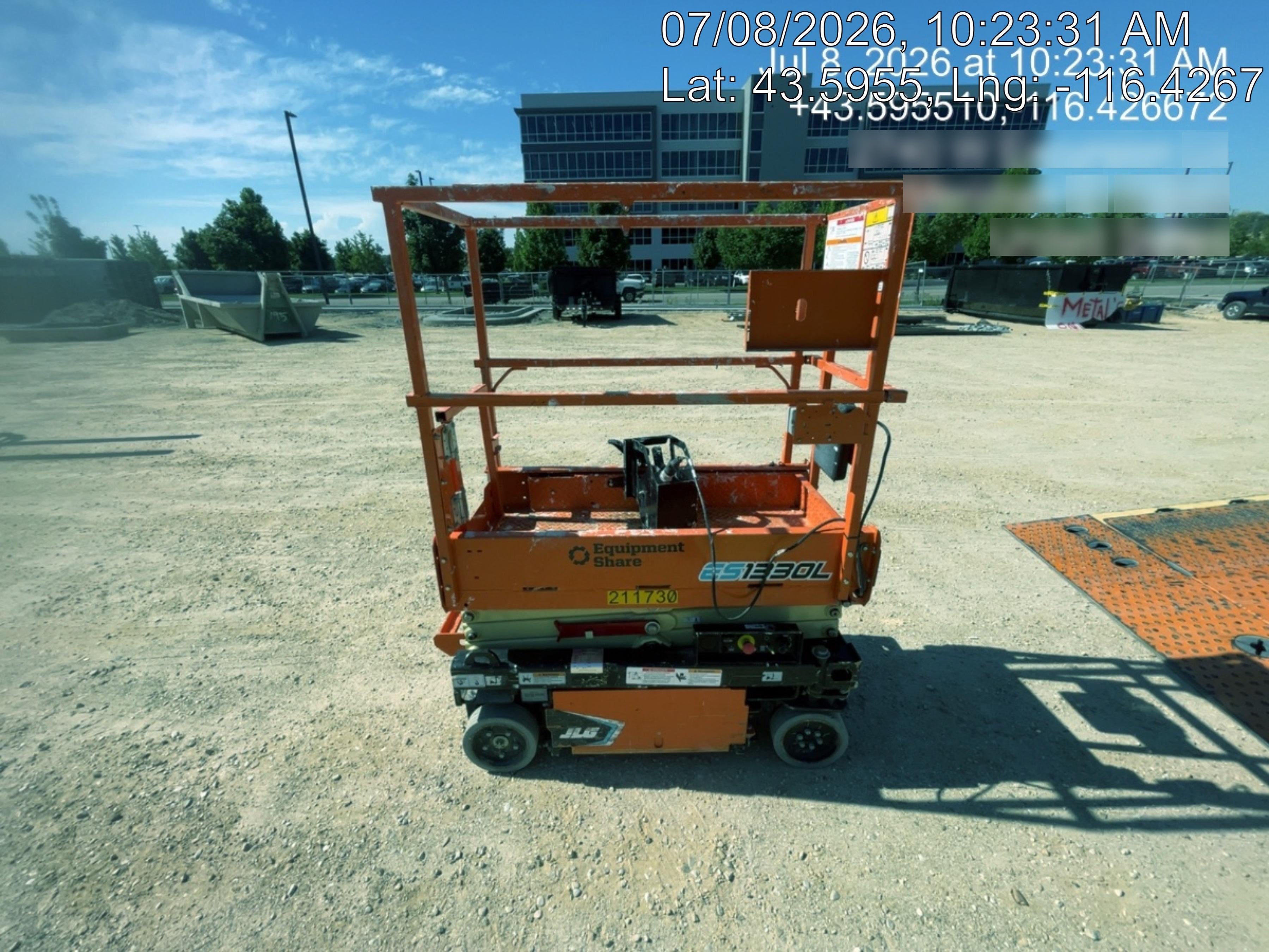 2022 JLG ES1330L