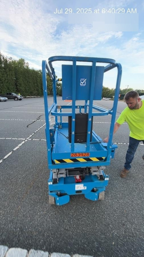 2022 GENIE GS-1432