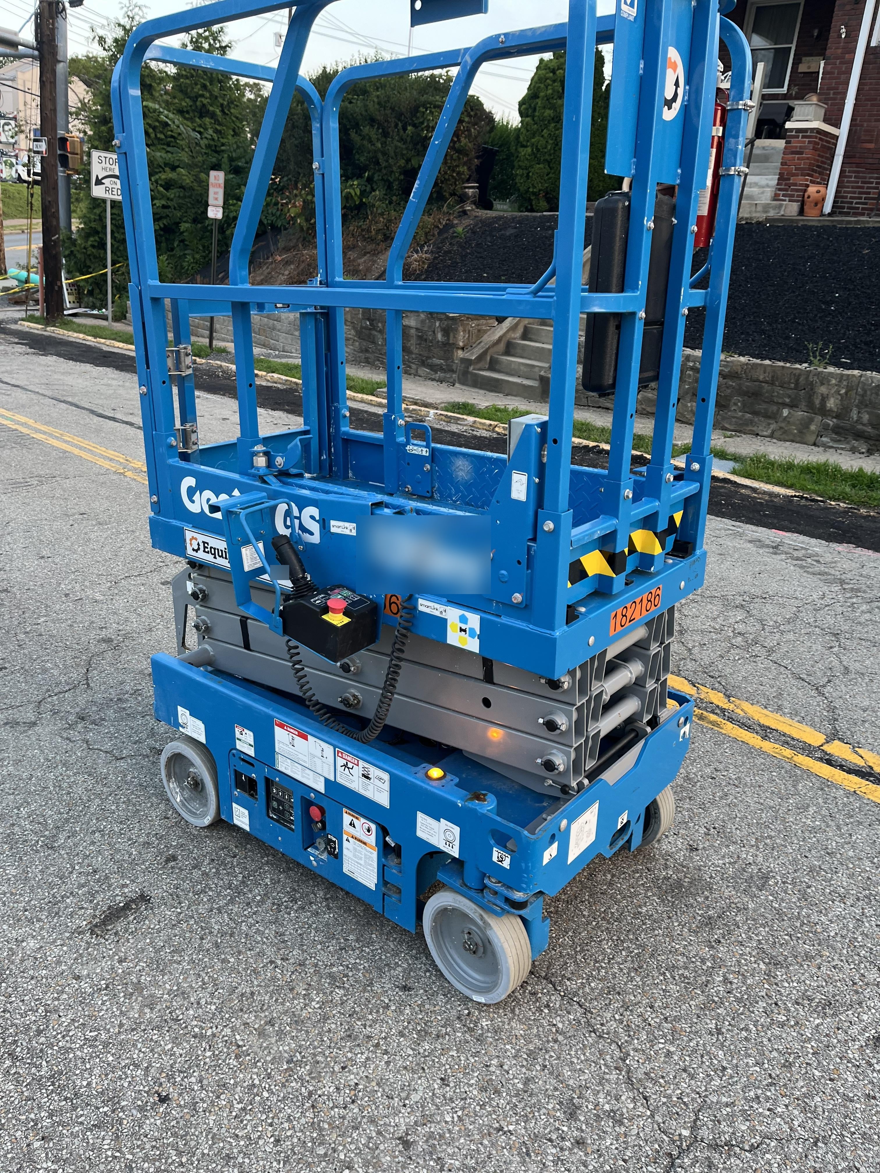 2021 GENIE GS-1330m