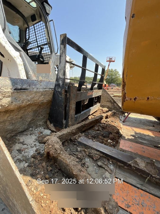 2021 ARROW MATERIAL HANDLING 60" Pallet Forks