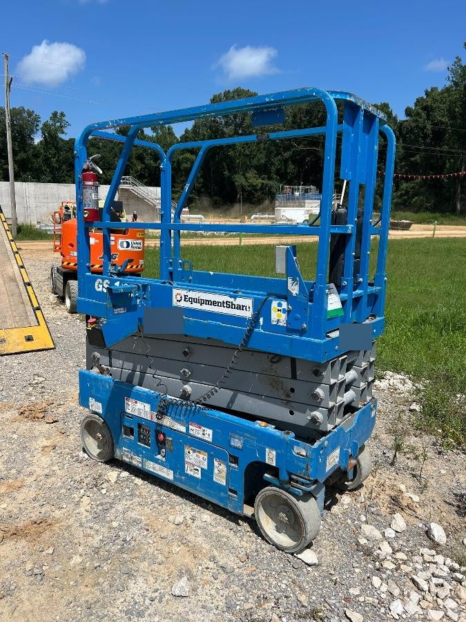 2020 Genie GS-1930 Fixed rails with chain entry gate - Pre A92.20