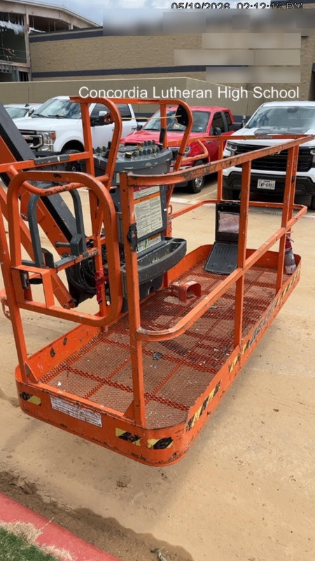 2023 JLG 660SJ