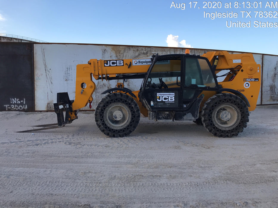 2019 JCB 509-42 Cab/Heat/Air, 74 HP, Solid Tires, STD Worklight, Beacon, Aux Hydraulics, Lifting Eye, Back up Alarm w/66" Carriage/60" Forks