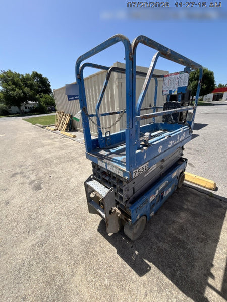 2017 Genie GS-1930 Genie GS-1930 Lift w/Fixed Rail and Chain Entry