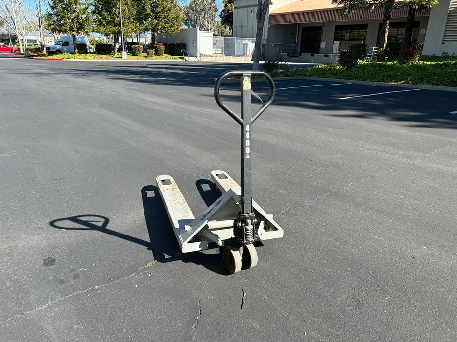 2019 STRONGWAY 4400 lb Pallet Jack