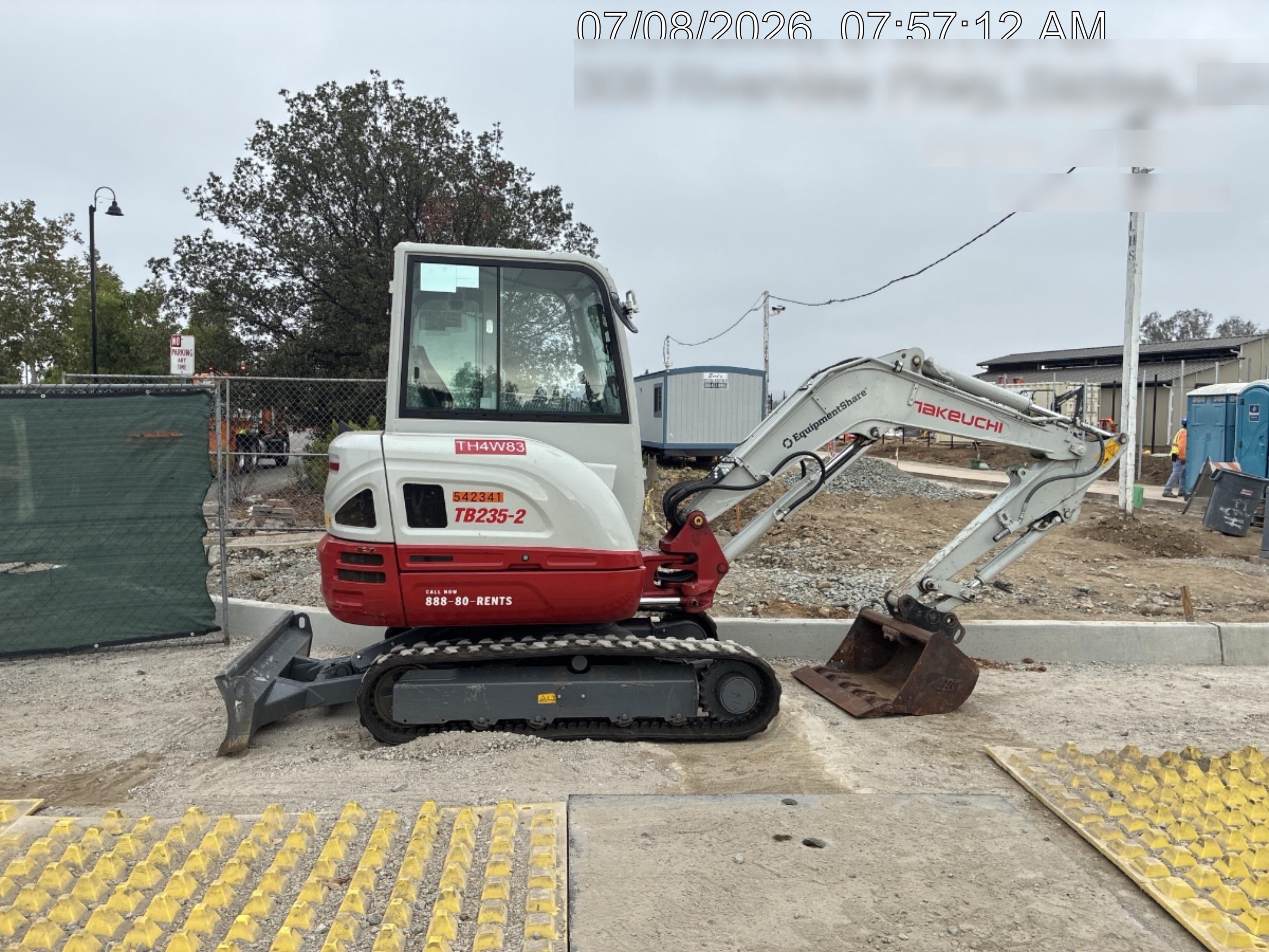 2025 TAKEUCHI TB235-2CR
