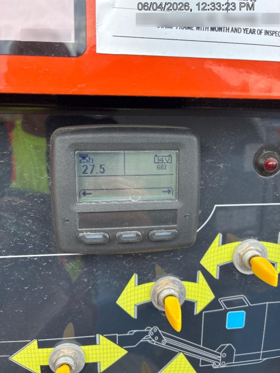 2025 JLG E300AJP