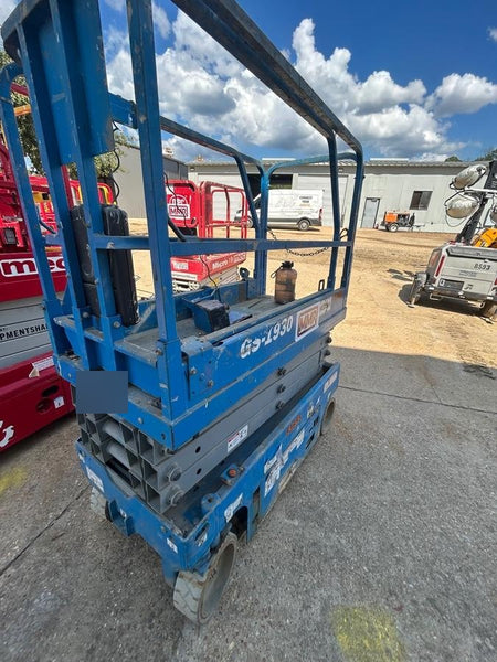 2019 Genie GS-1930 Fixed Rails with Chain Entry