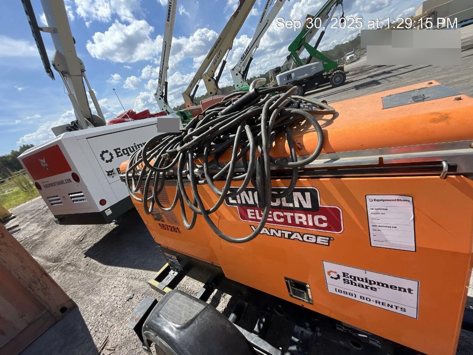 2021 Lincoln Electric Vantage 322 Vantage 322 Ready Pak 3 w/ Decals, ORANGE (includes trailer, cable rack, fender light kit) NO Telematics