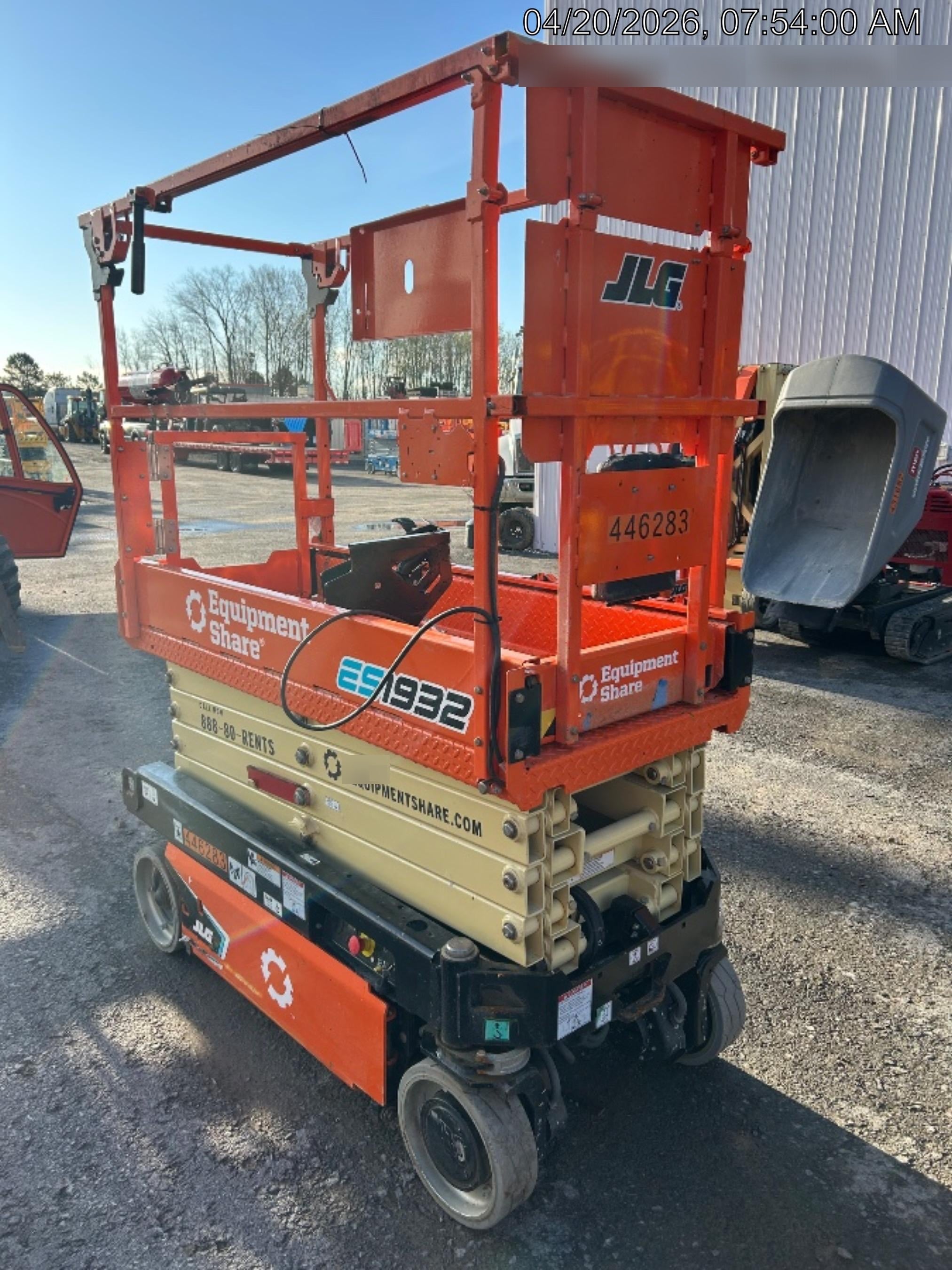2024 JLG ES1932
