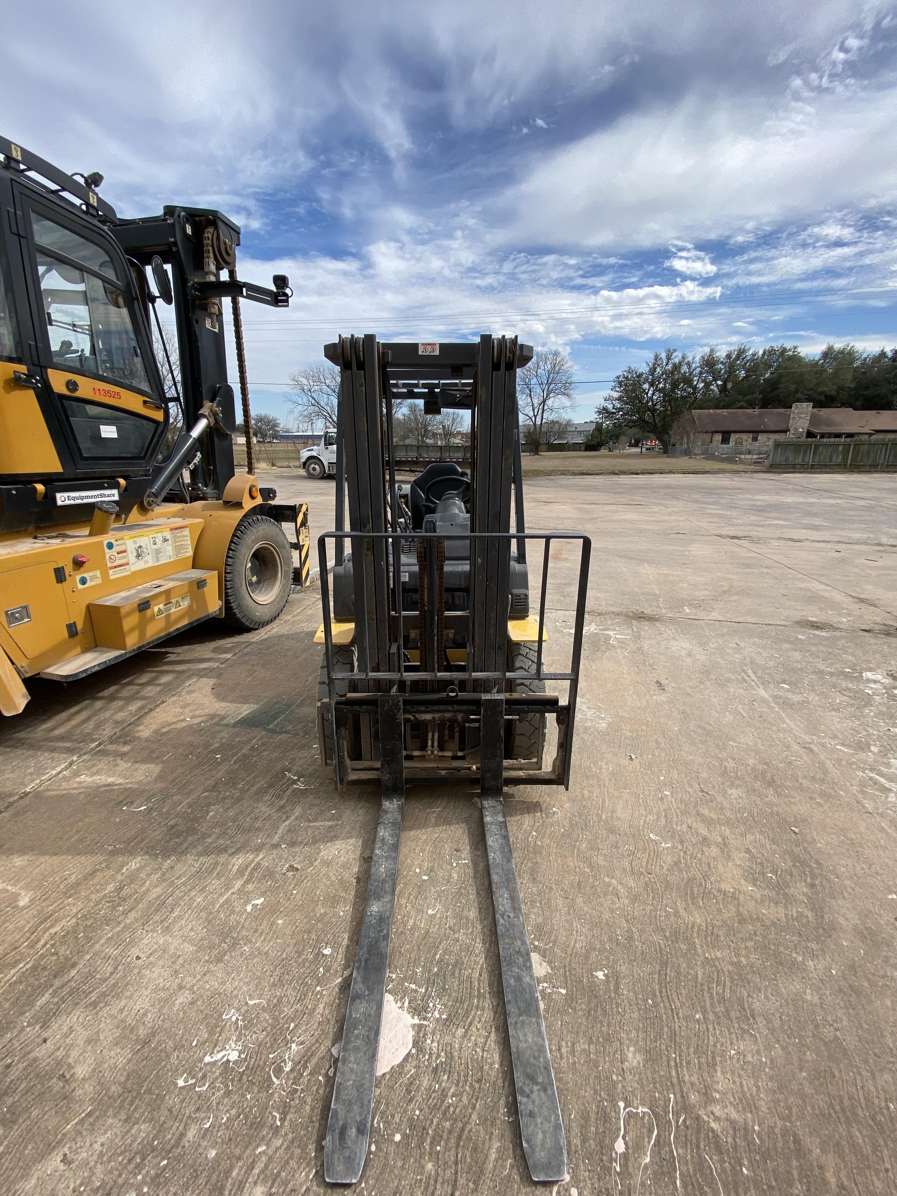 2021 KOMATSU FG25T-16