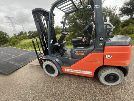 2022 TOYOTA 50-8FGU25