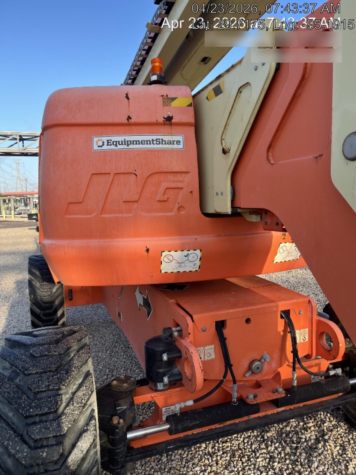 2020 JLG 800AJ