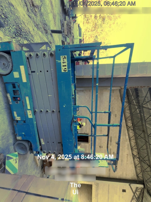 2017 Genie GS-3232 32' Narrow Scissor Lift