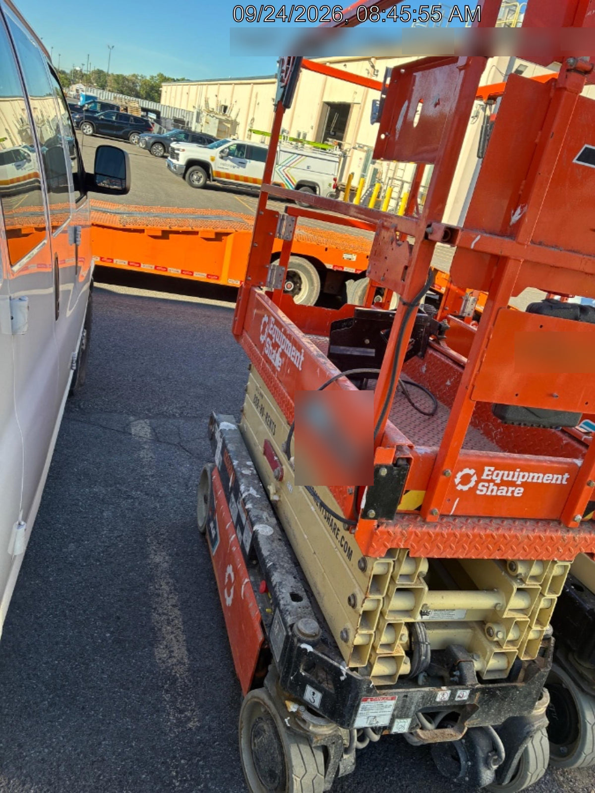 2024 JLG ES1932