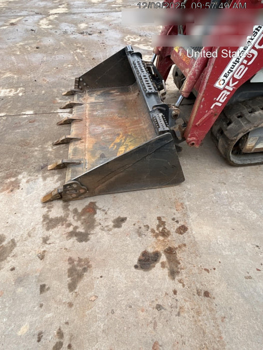 2025 EQUIPMENTSHARE 1006160 - 72" Tooth Bucket, CTL