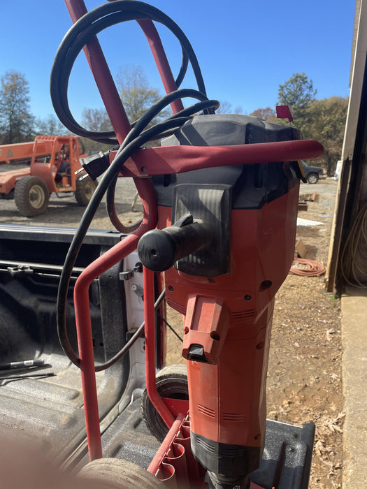 2022 HILTI TE 3000-AVR