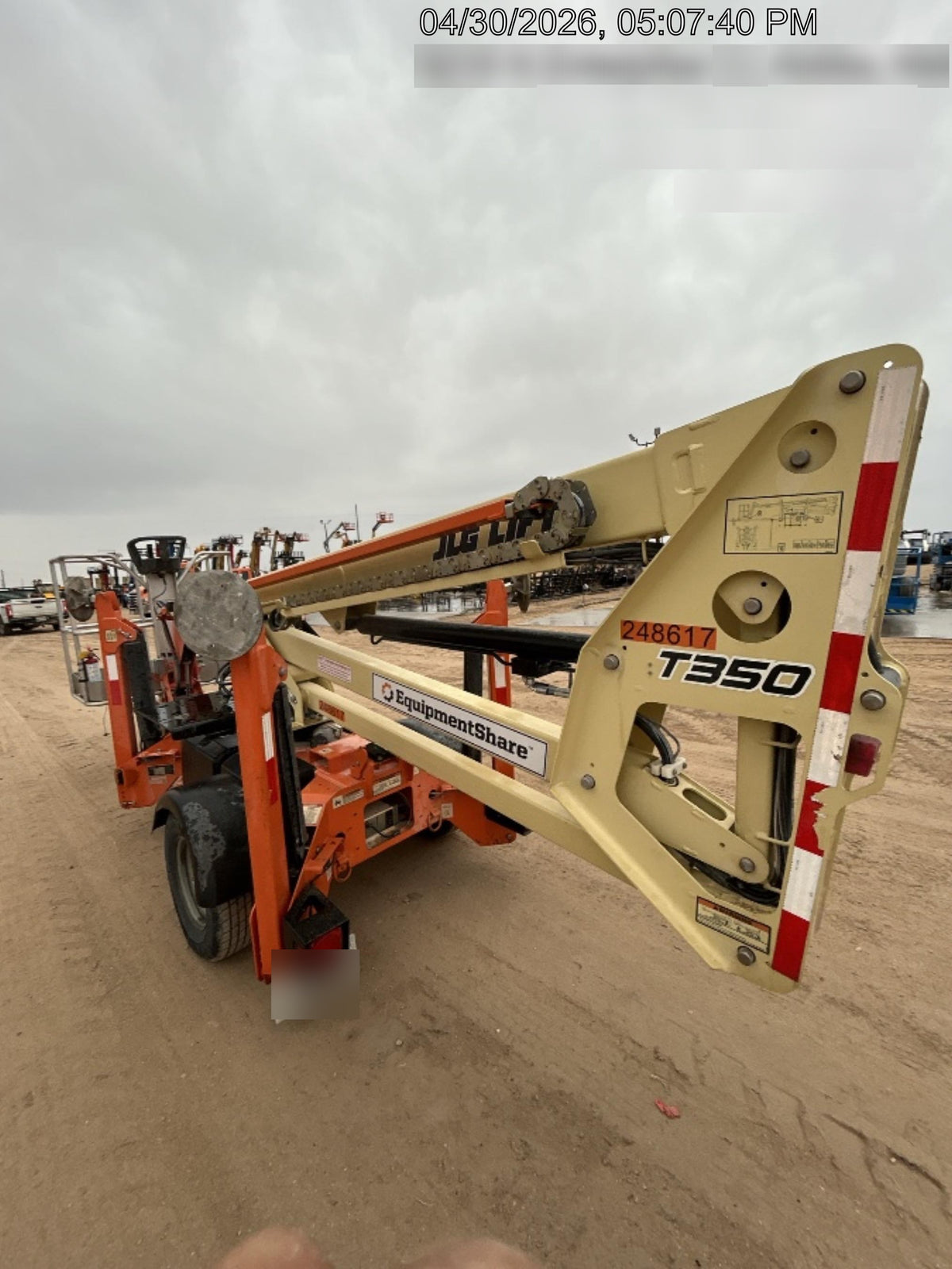 2022 JLG T350
