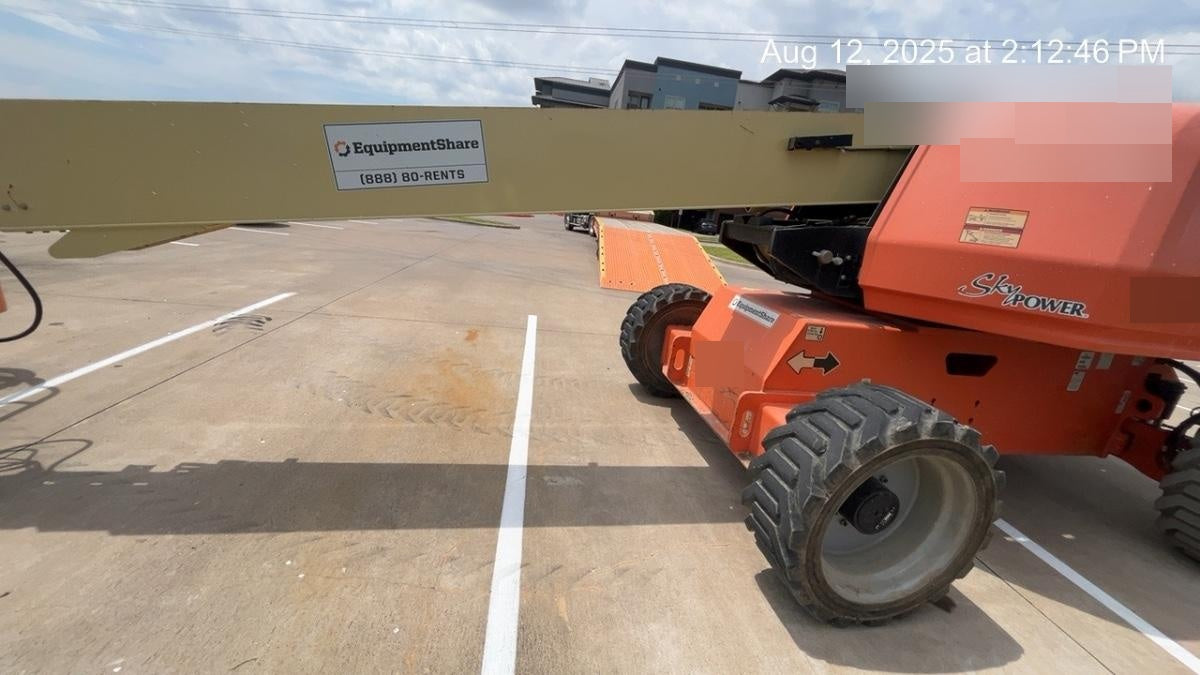 2019 JLG 600S 4WD