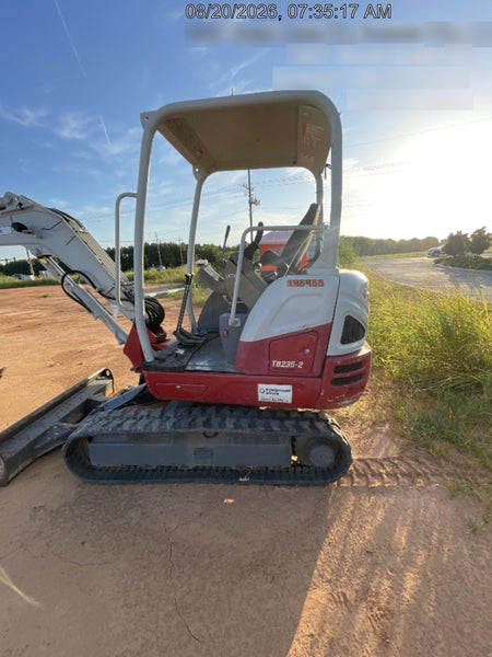 2022 TAKEUCHI TB235-2R