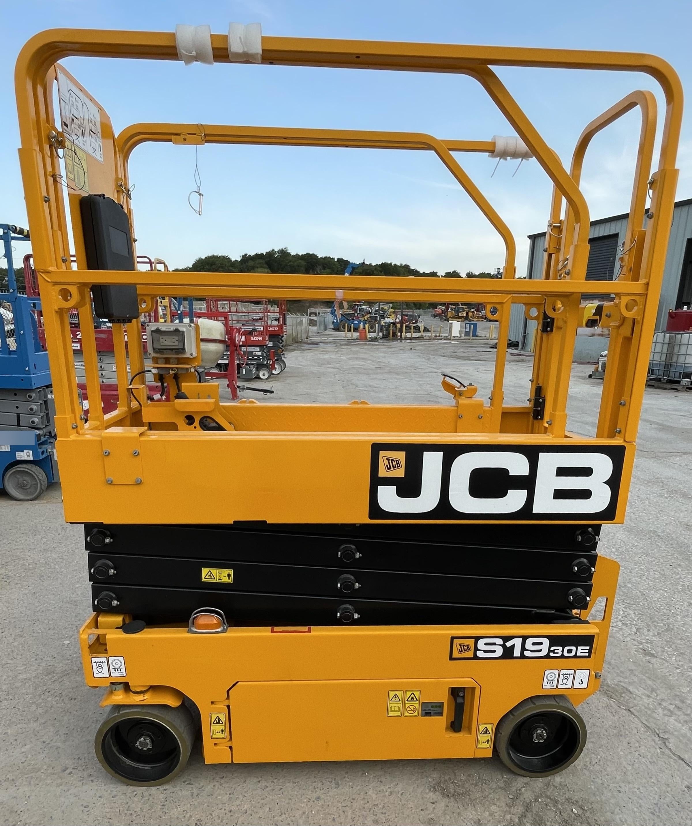 2023 JCB S1930E