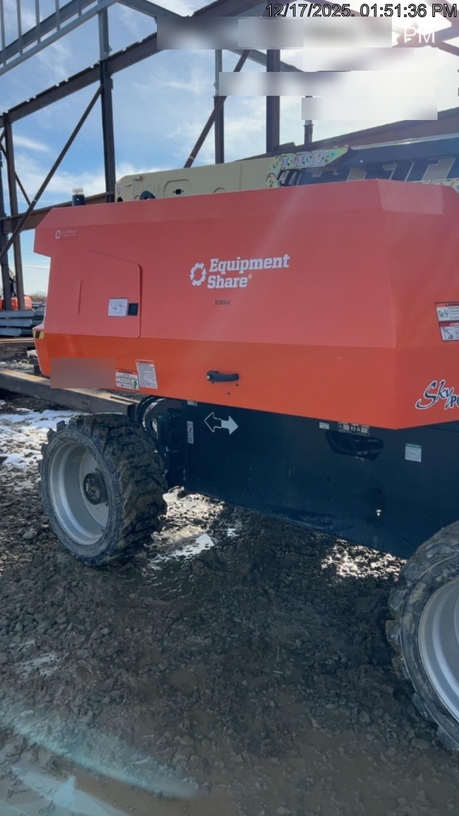 2025 JLG 660SJ