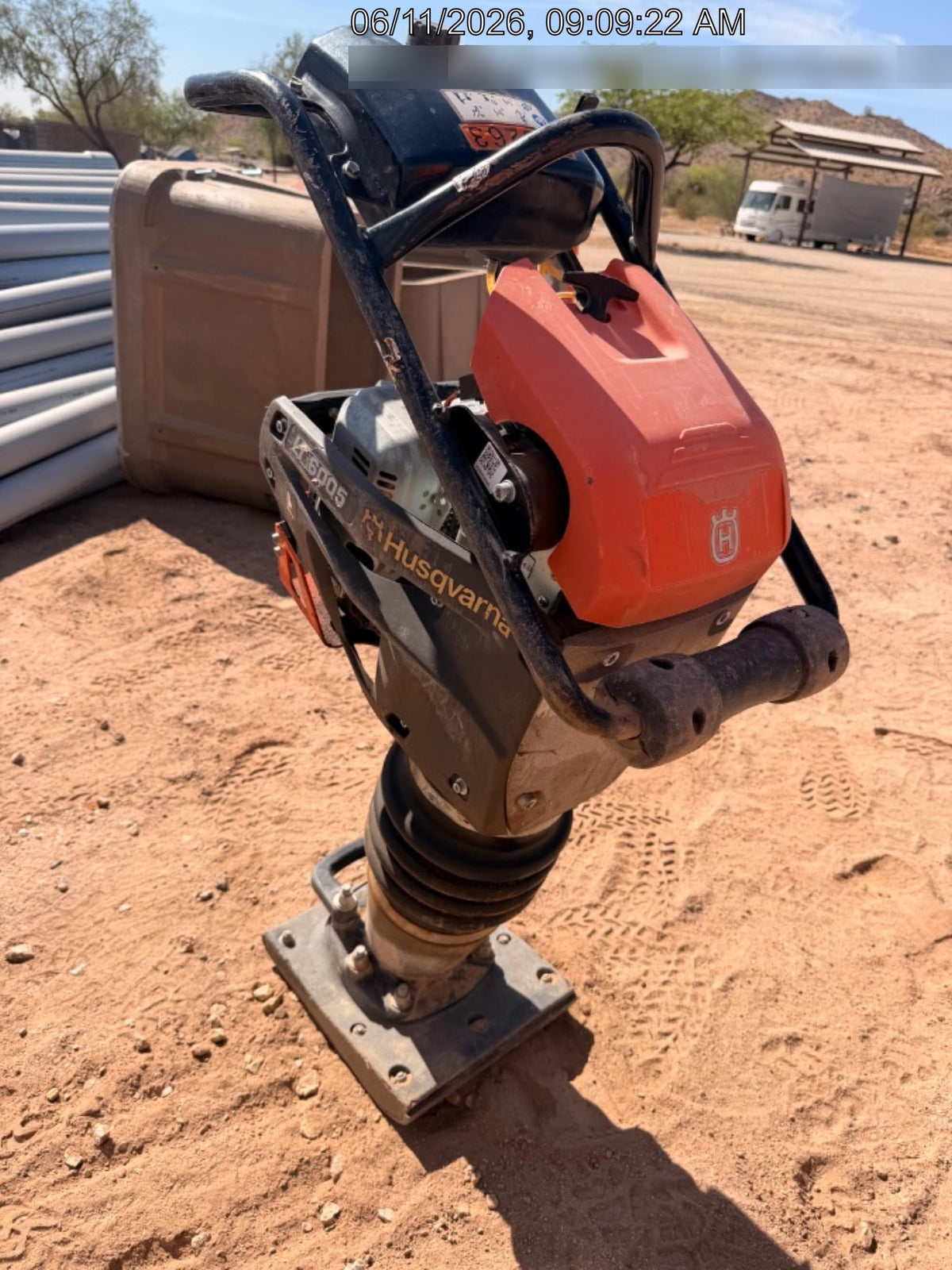 2025 HUSQVARNA LT6005