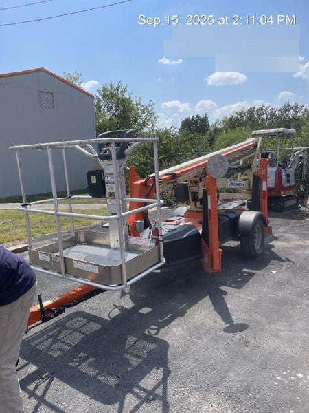 2022 JLG T350