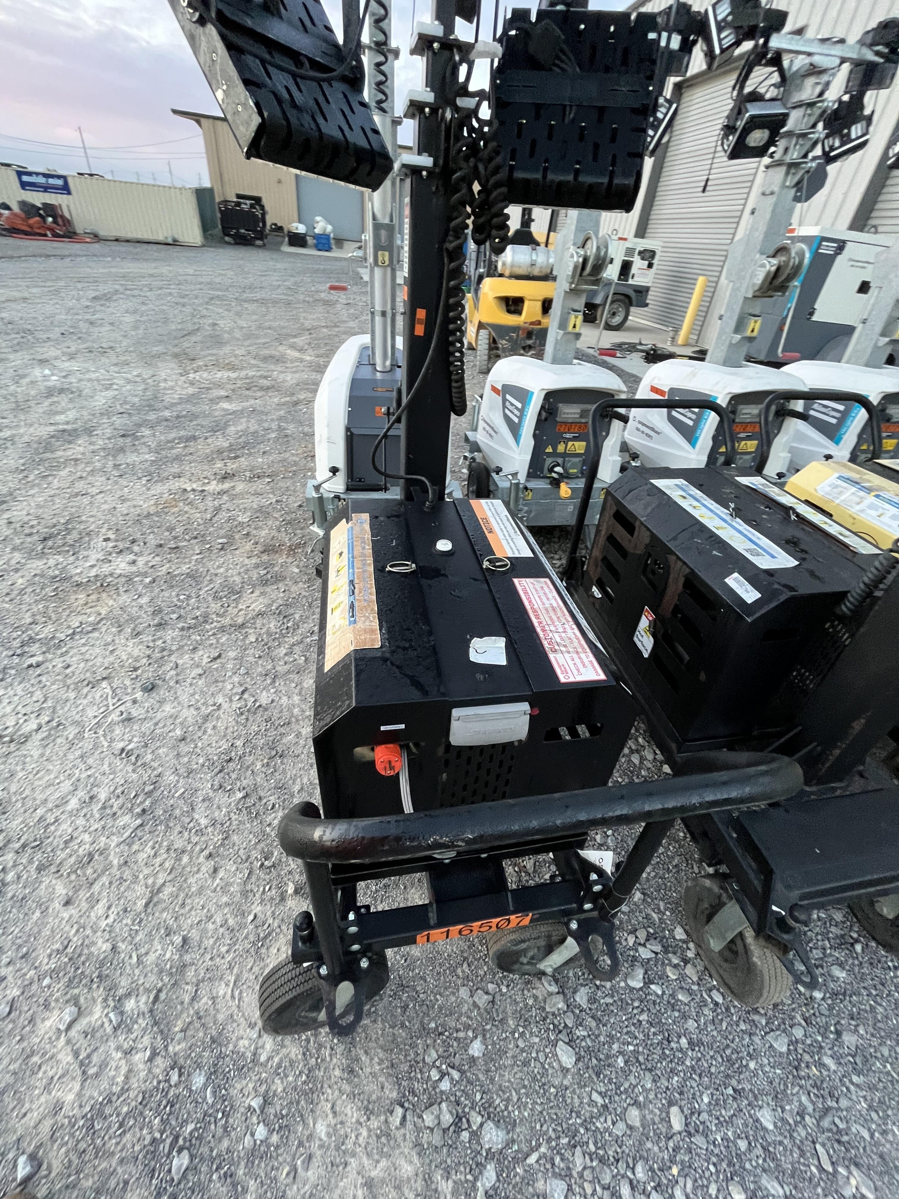 2020 LIND EQUIPMENT LE980LEDV-T4B