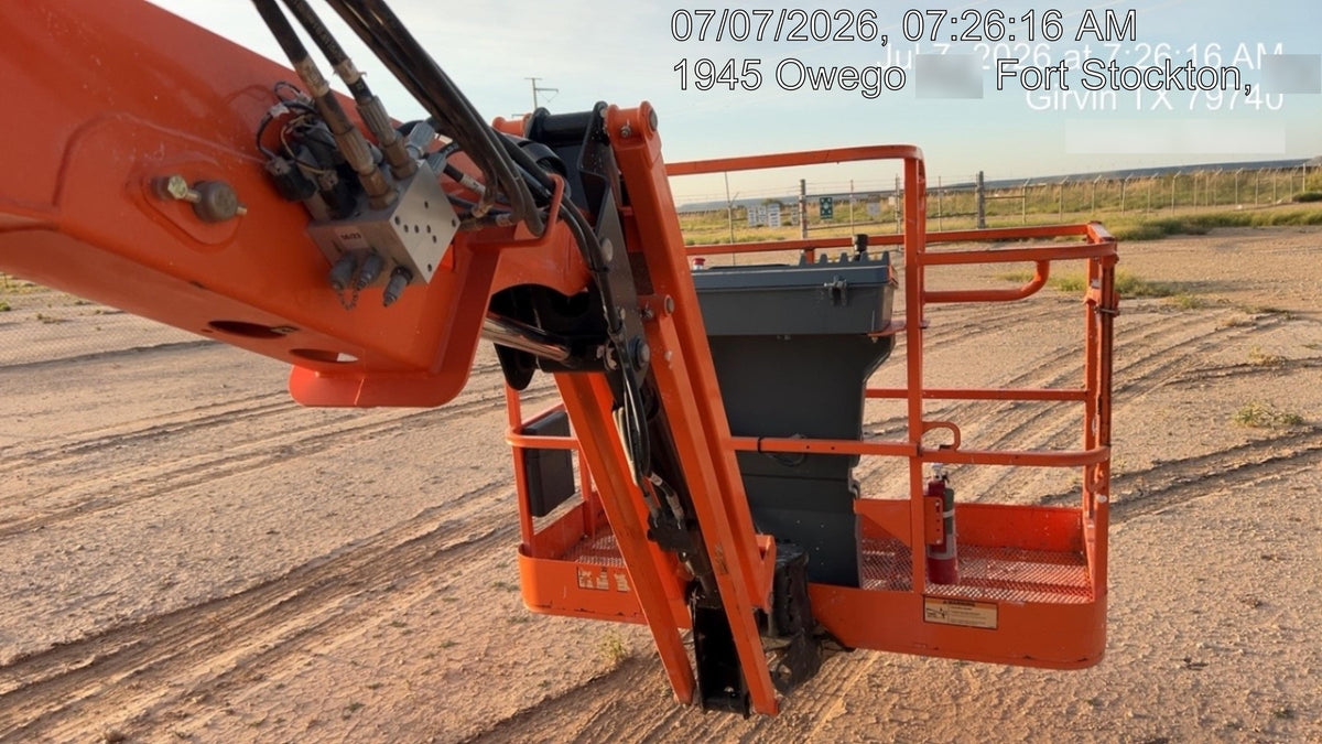 2019 JLG 450AJ