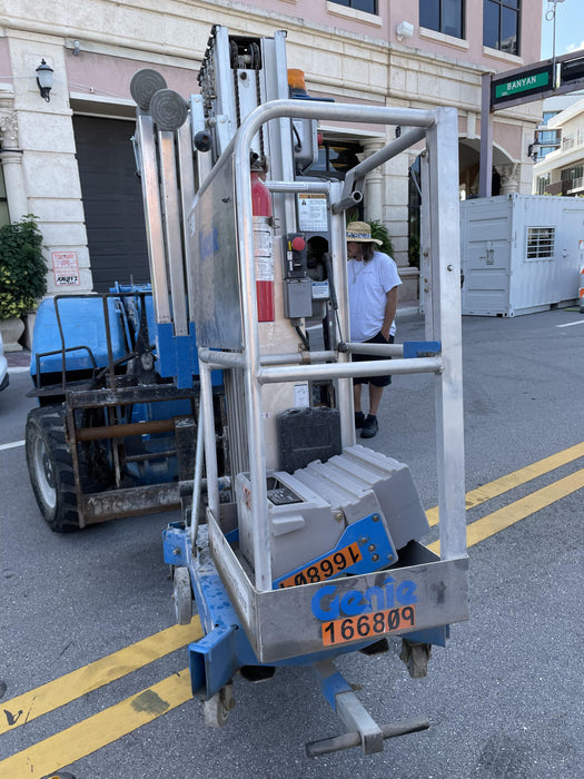 2021 GENIE AWP-30S DC