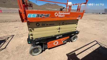 2022 JLG ES3246