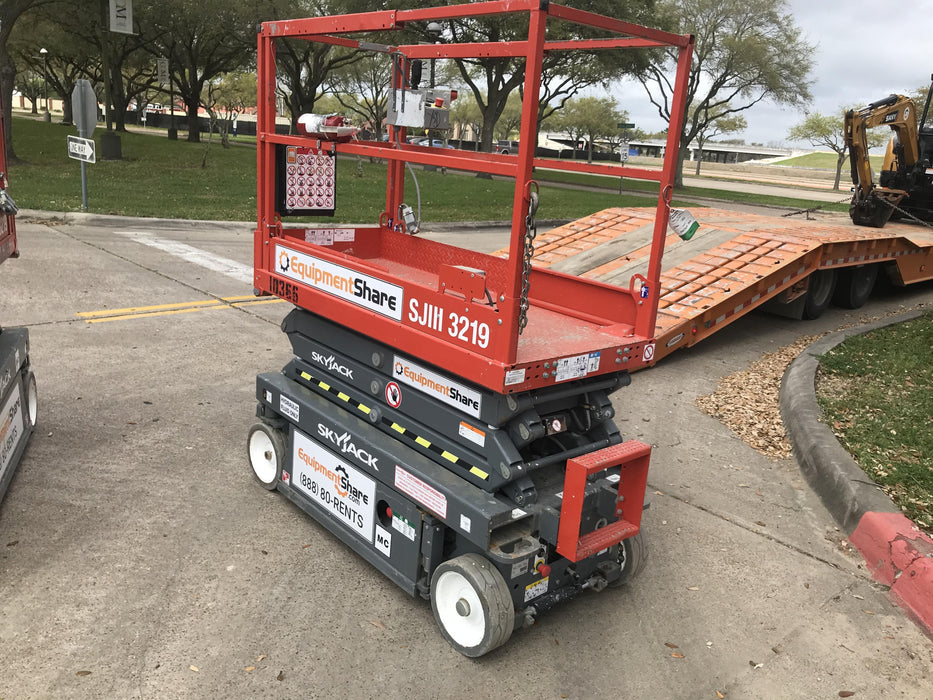 2018 SKYJACK SJIII-3219