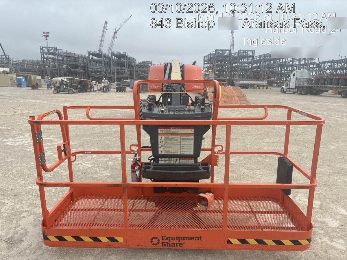 2023 JLG 660SJ