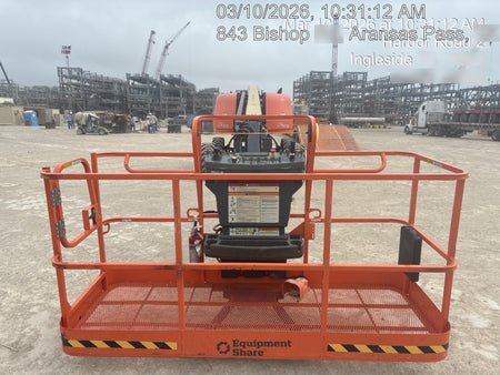 2023 JLG 660SJ