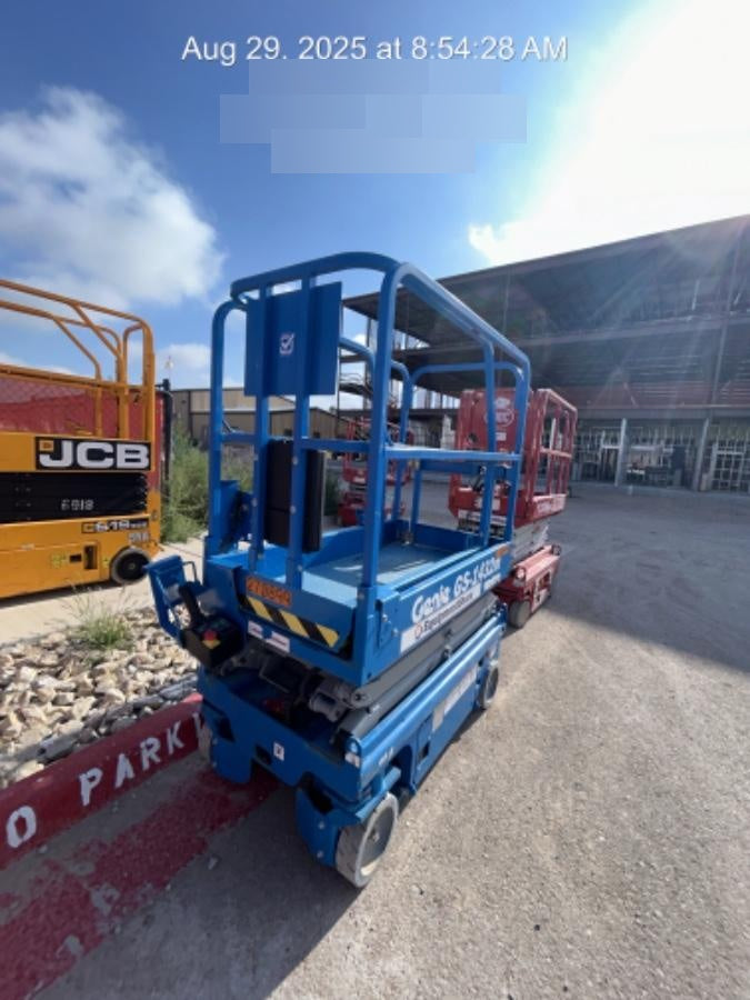 2022 GENIE GS-1432