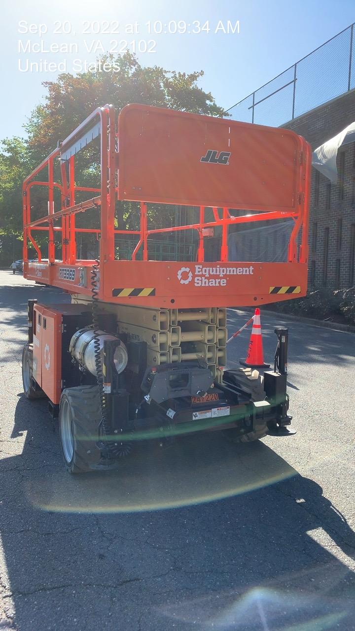 2022 JLG RT3369